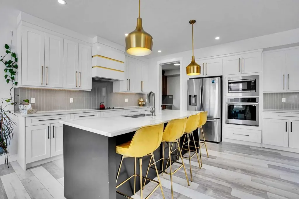 103 Sandpiper Park Chestermere AB T1X 1Y8