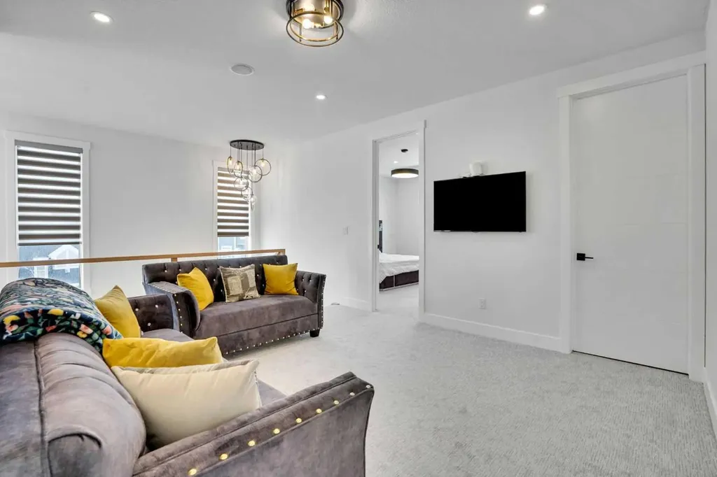 103 Sandpiper Park Chestermere AB T1X 1Y8