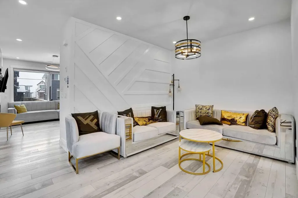103 Sandpiper Park Chestermere AB T1X 1Y8
