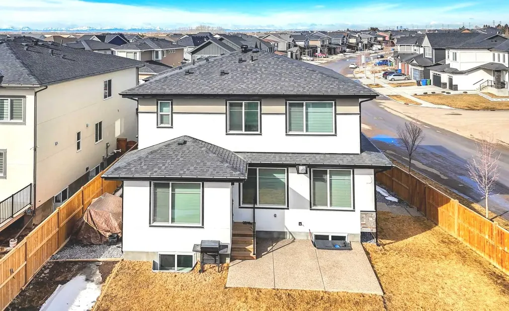 103 Sandpiper Park Chestermere AB T1X 1Y8