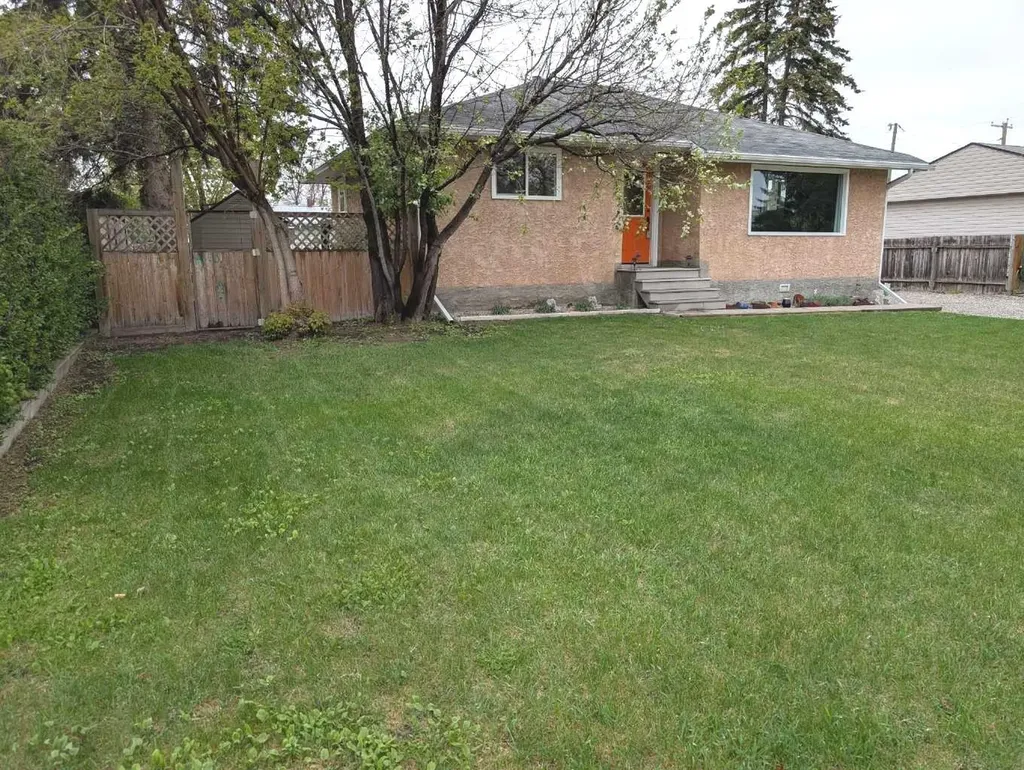 1122 Centre Street Carstairs AB T0M0N0
