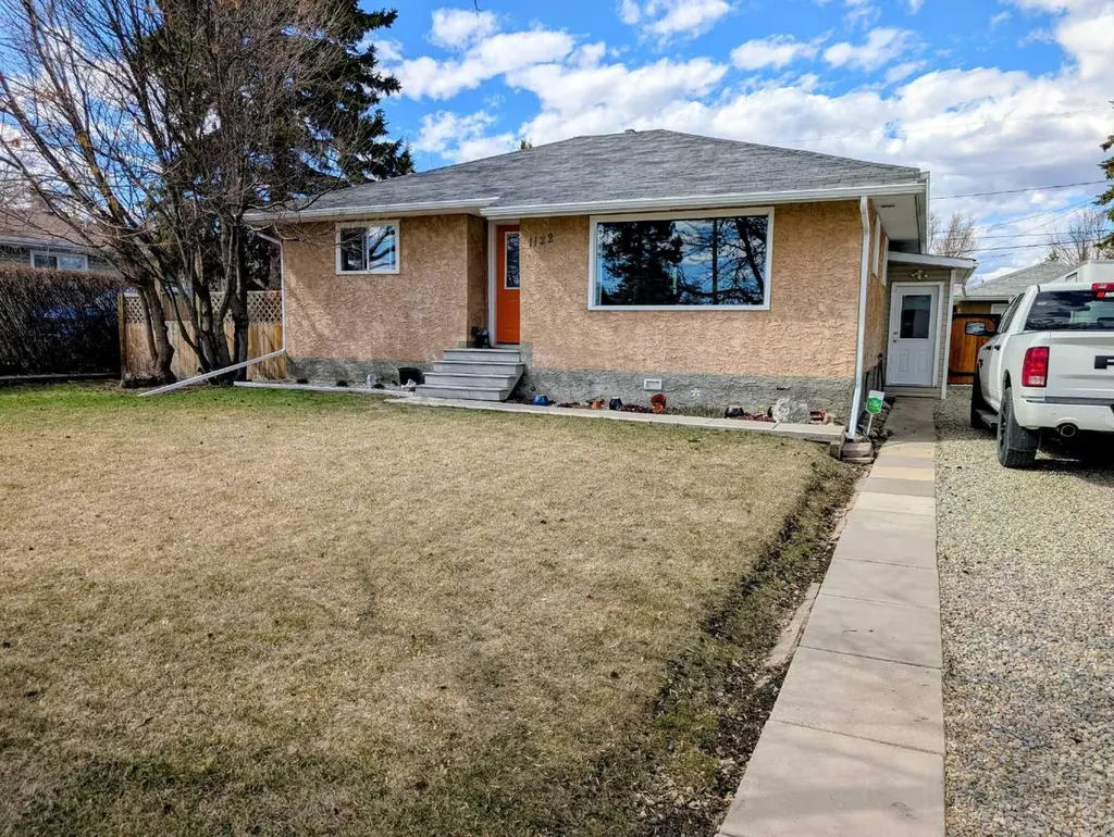 1122 Centre Street Carstairs AB T0M0N0