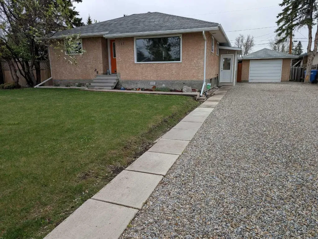 1122 Centre Street Carstairs AB T0M0N0