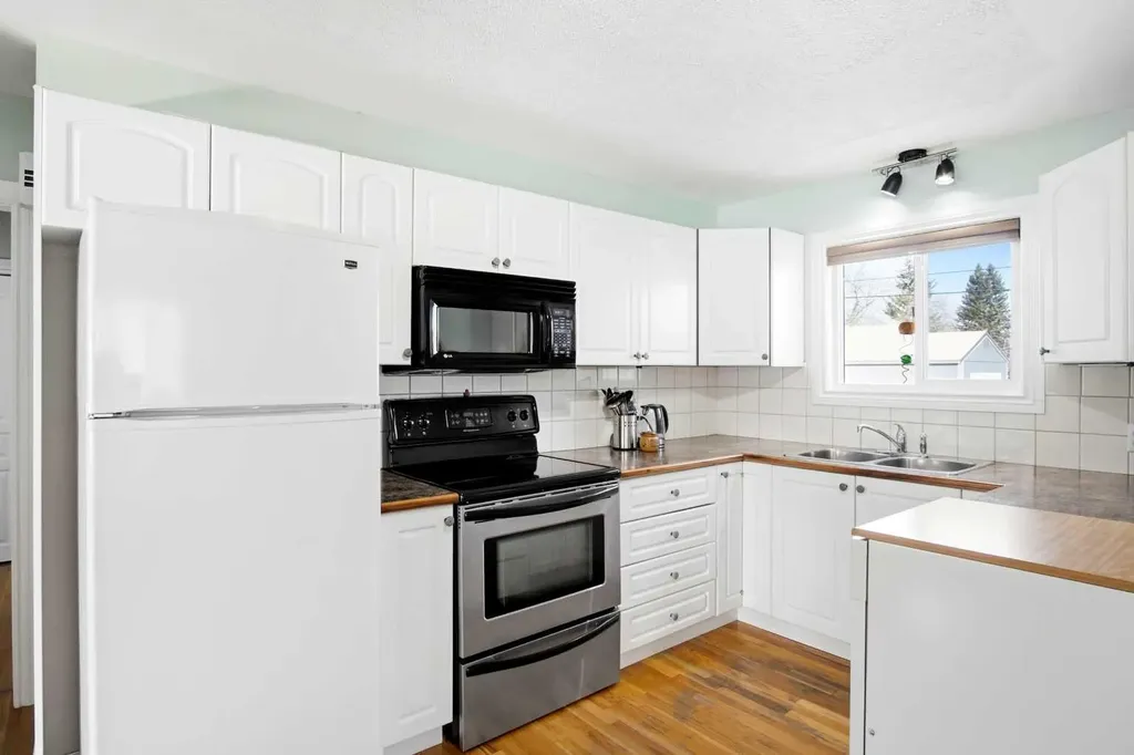 1122 Centre Street Carstairs AB T0M0N0