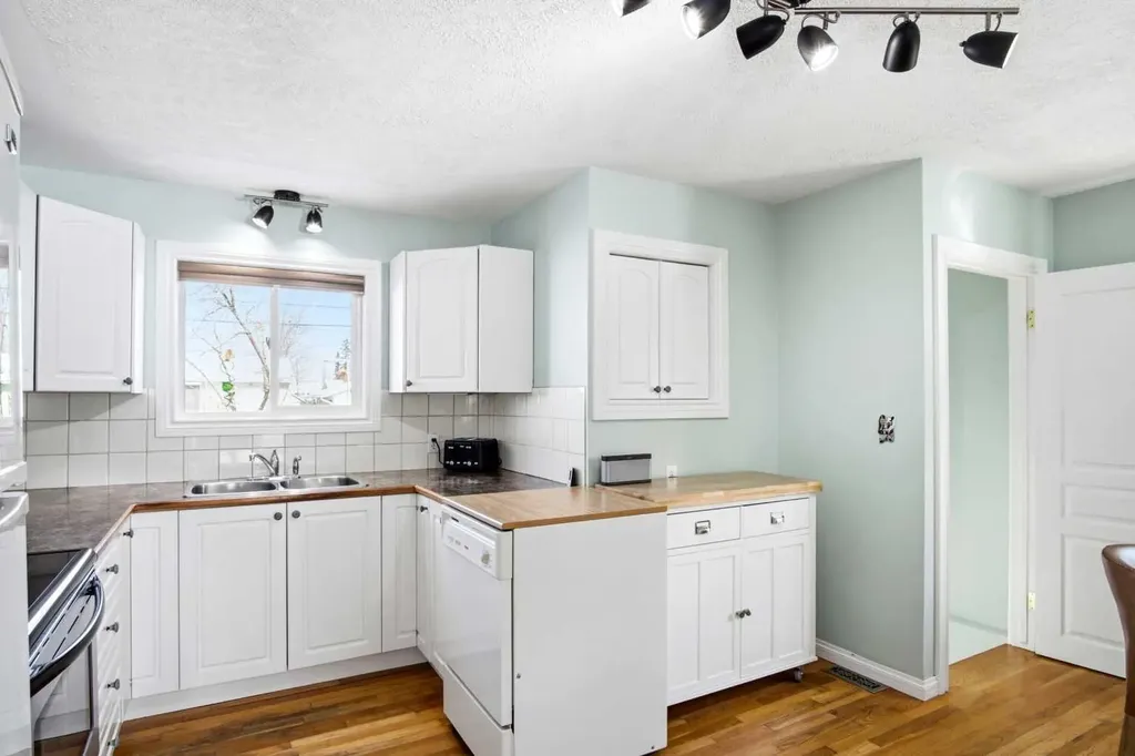 1122 Centre Street Carstairs AB T0M0N0