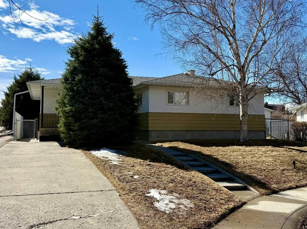 151 Fielding Drive SE Calgary AB T2H 1H3
