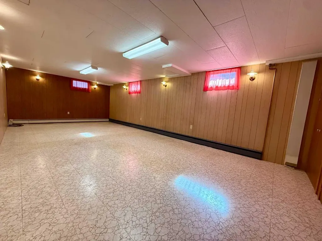 151 Fielding Drive SE Calgary AB T2H 1H3