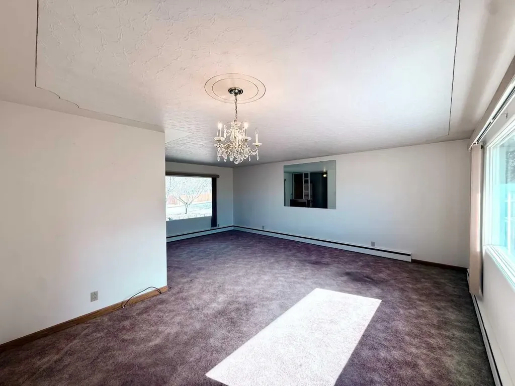 151 Fielding Drive SE Calgary AB T2H 1H3
