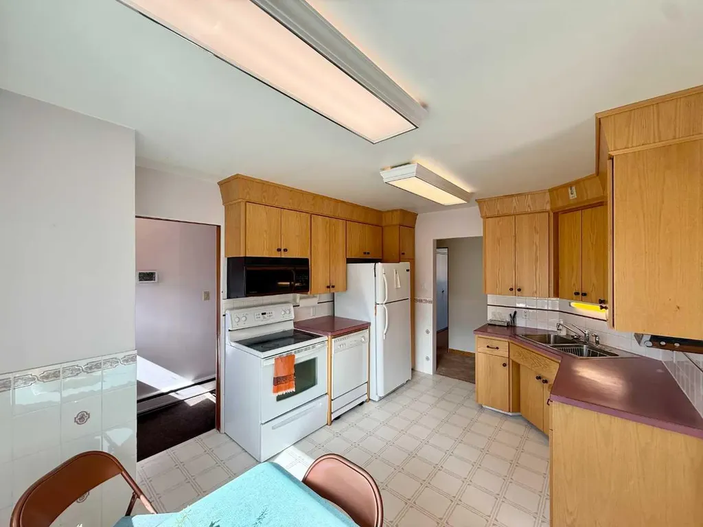 151 Fielding Drive SE Calgary AB T2H 1H3