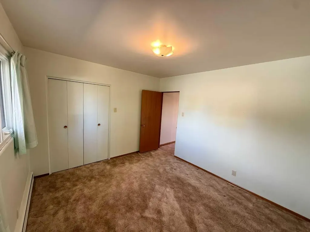 151 Fielding Drive SE Calgary AB T2H 1H3