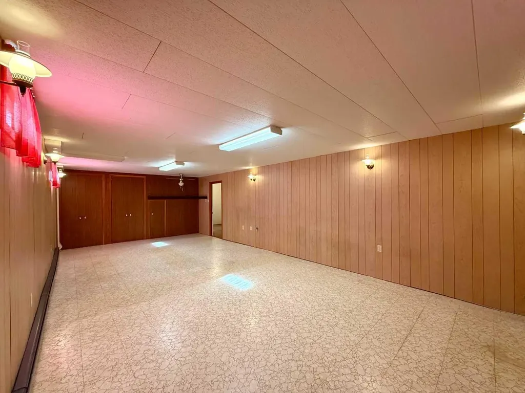 151 Fielding Drive SE Calgary AB T2H 1H3