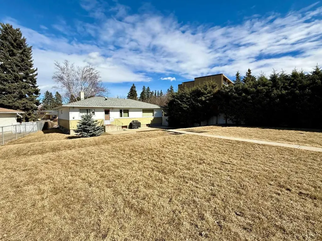151 Fielding Drive SE Calgary AB T2H 1H3