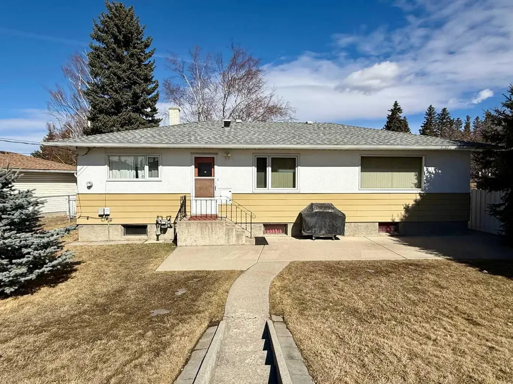151 Fielding Drive SE Calgary AB T2H 1H3