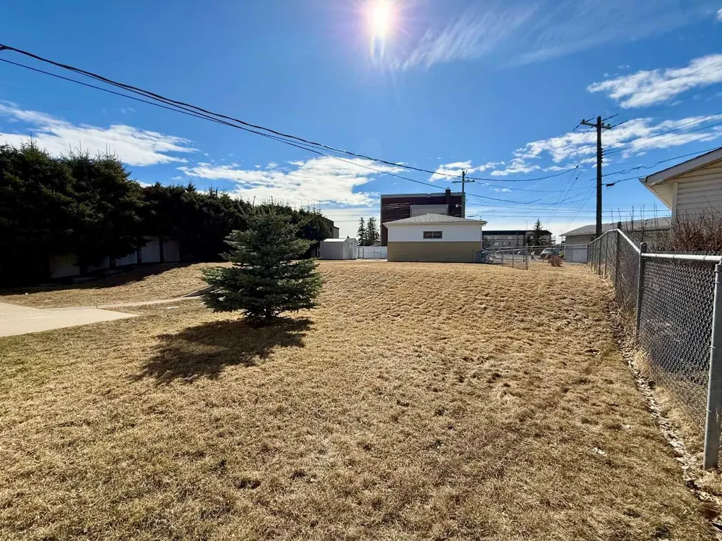 151 Fielding Drive SE Calgary AB T2H 1H3