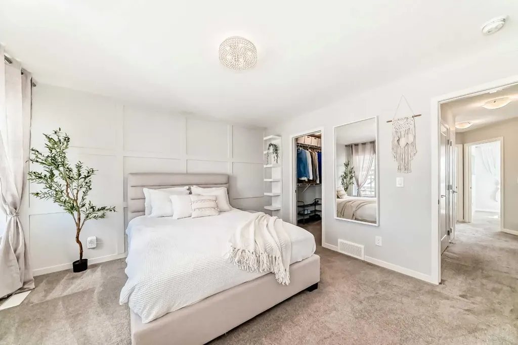 347 D'arcy Ranch Drive Okotoks AB T1S 5T4