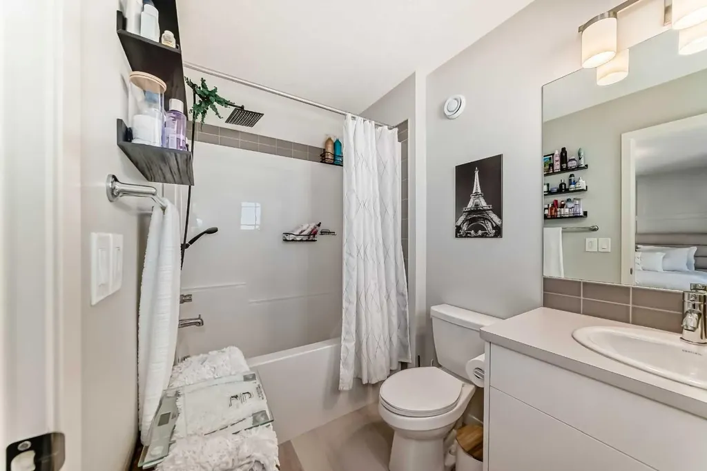 347 D'arcy Ranch Drive Okotoks AB T1S 5T4