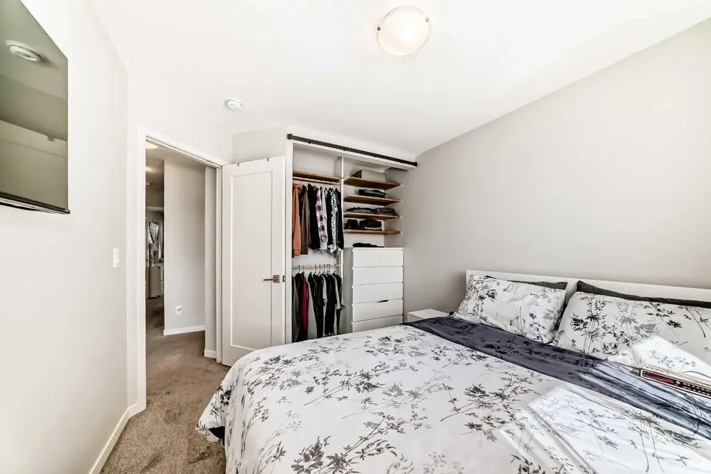 347 D'arcy Ranch Drive Okotoks AB T1S 5T4
