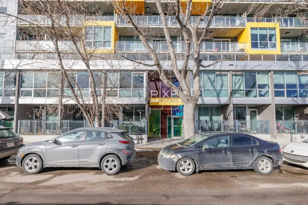 235 9a Street NW Calgary AB T2N 4H7