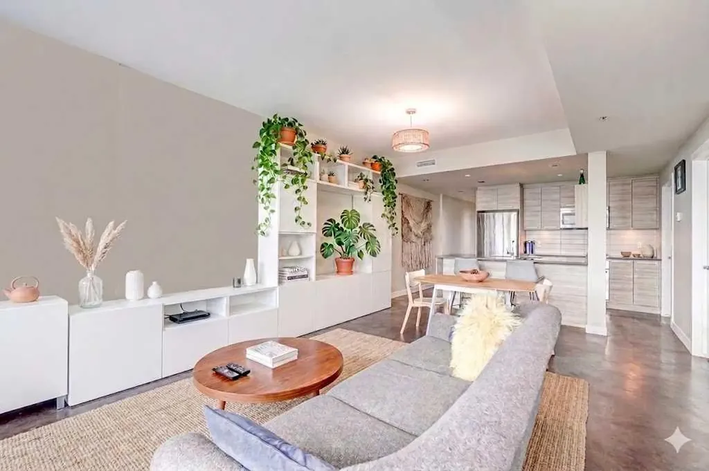235 9a Street NW Calgary AB T2N 4H7
