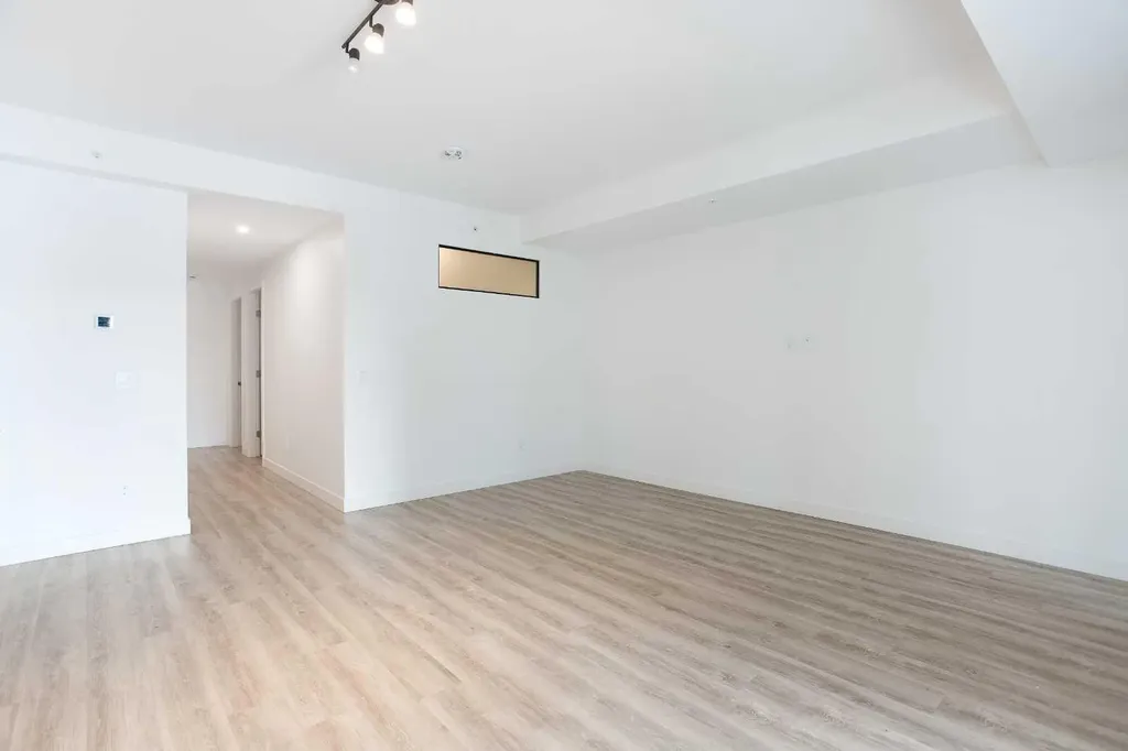 730 2nd Avenue SW Calgary AB T2P1R8