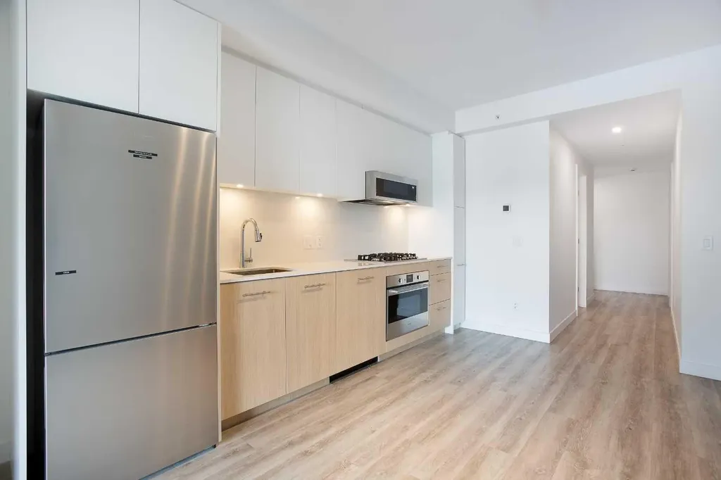 730 2nd Avenue SW Calgary AB T2P1R8