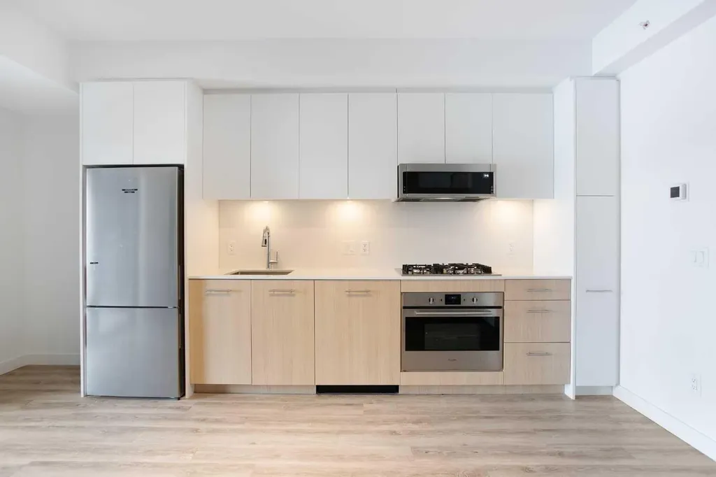 730 2nd Avenue SW Calgary AB T2P1R8