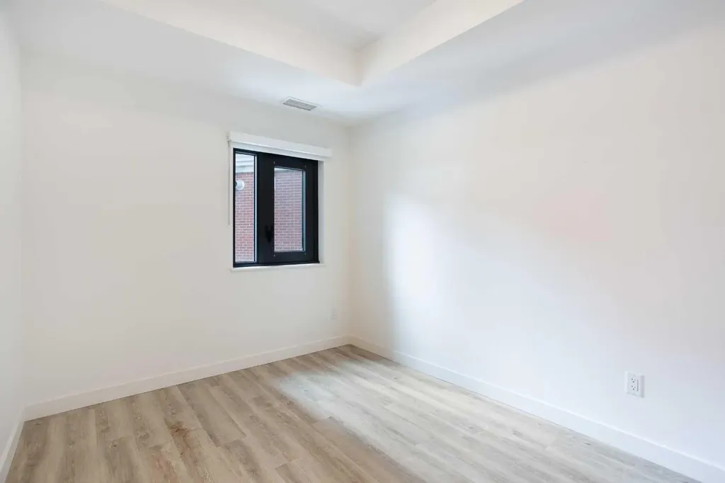 730 2nd Avenue SW Calgary AB T2P1R8