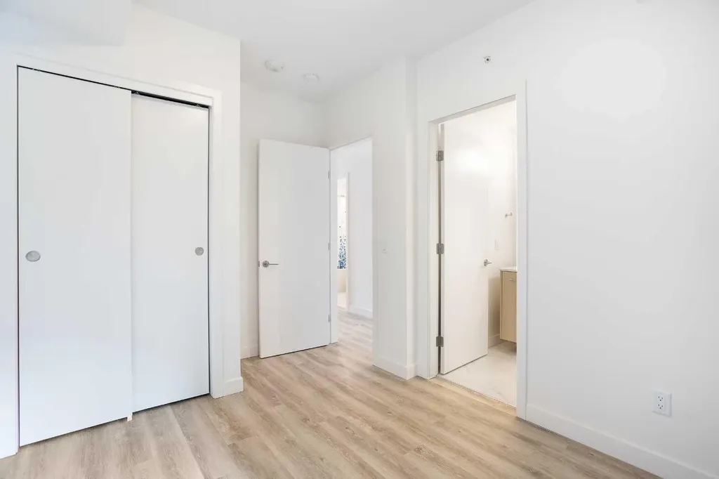 730 2nd Avenue SW Calgary AB T2P1R8