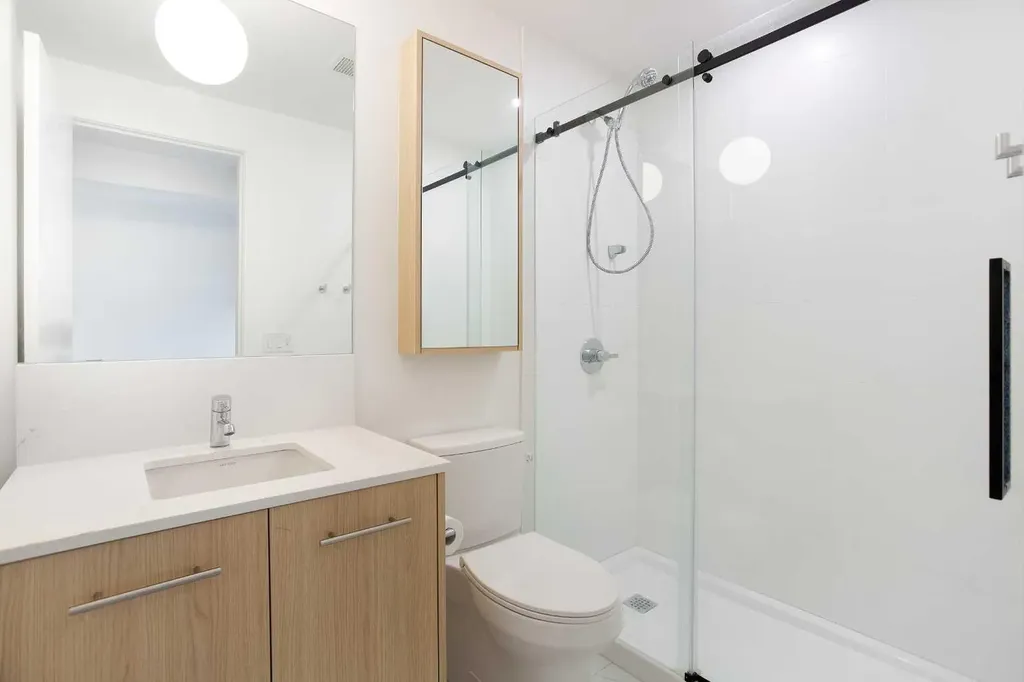 730 2nd Avenue SW Calgary AB T2P1R8