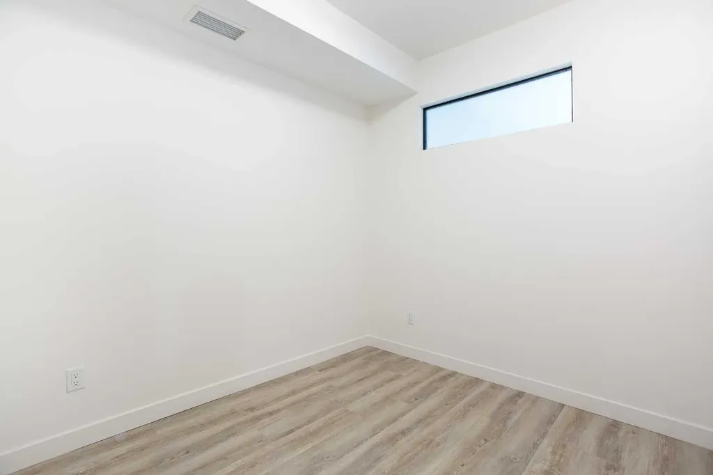 730 2nd Avenue SW Calgary AB T2P1R8