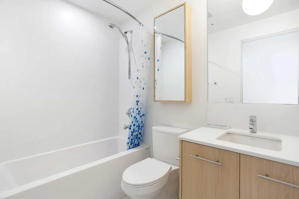 730 2nd Avenue SW Calgary AB T2P1R8