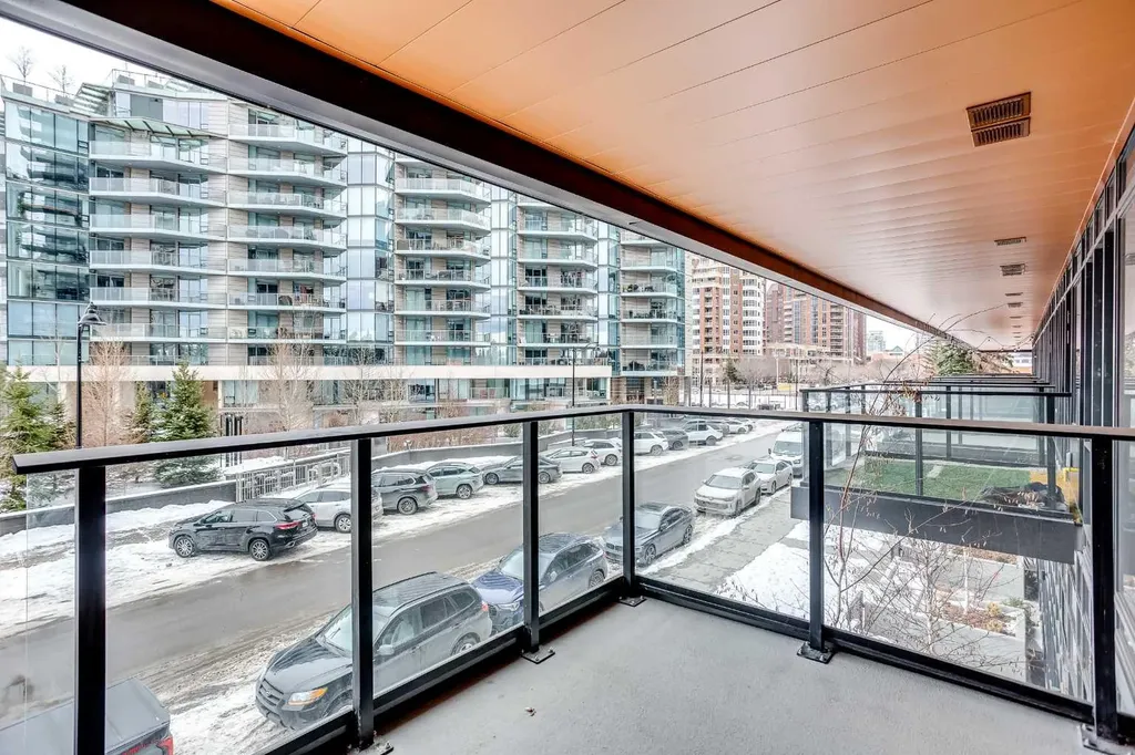 730 2nd Avenue SW Calgary AB T2P1R8