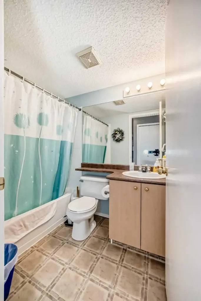 4975 130 Avenue SE Calgary AB T2Z4P2