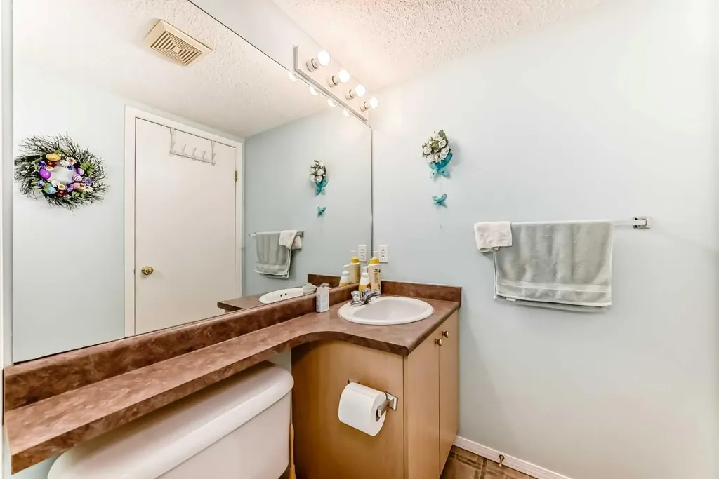 4975 130 Avenue SE Calgary AB T2Z4P2