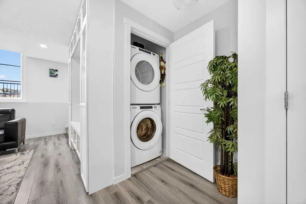260 Rowley Way NW Calgary AB T3L 0H5