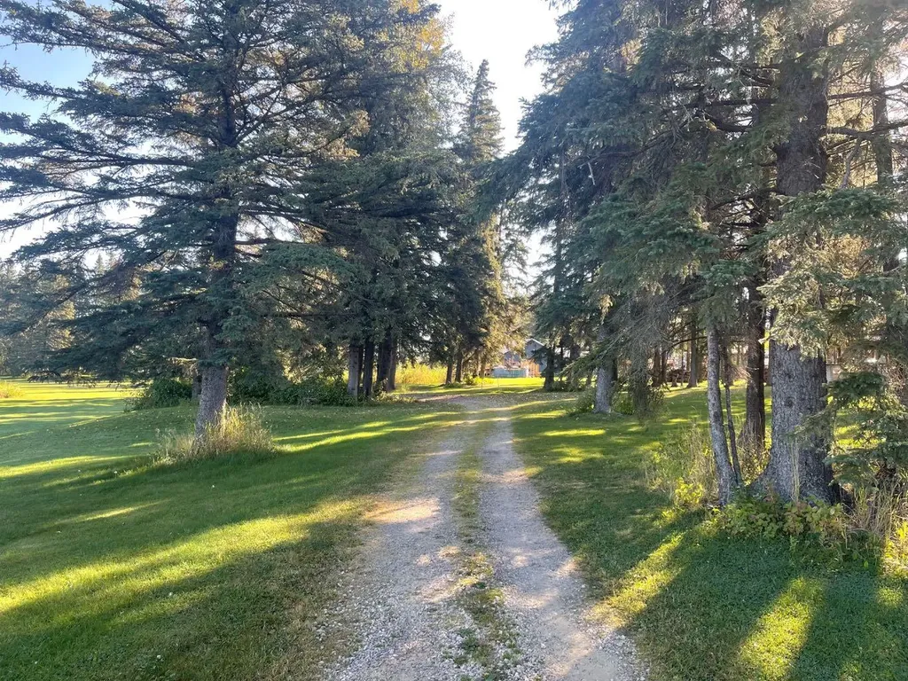 140 465015 Range Road 63a Buck Lake AB T0C 0T0