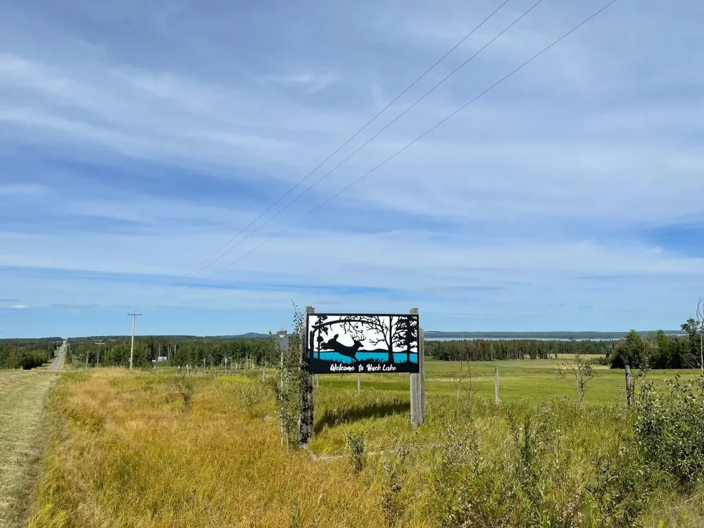 140 465015 Range Road 63a Buck Lake AB T0C 0T0
