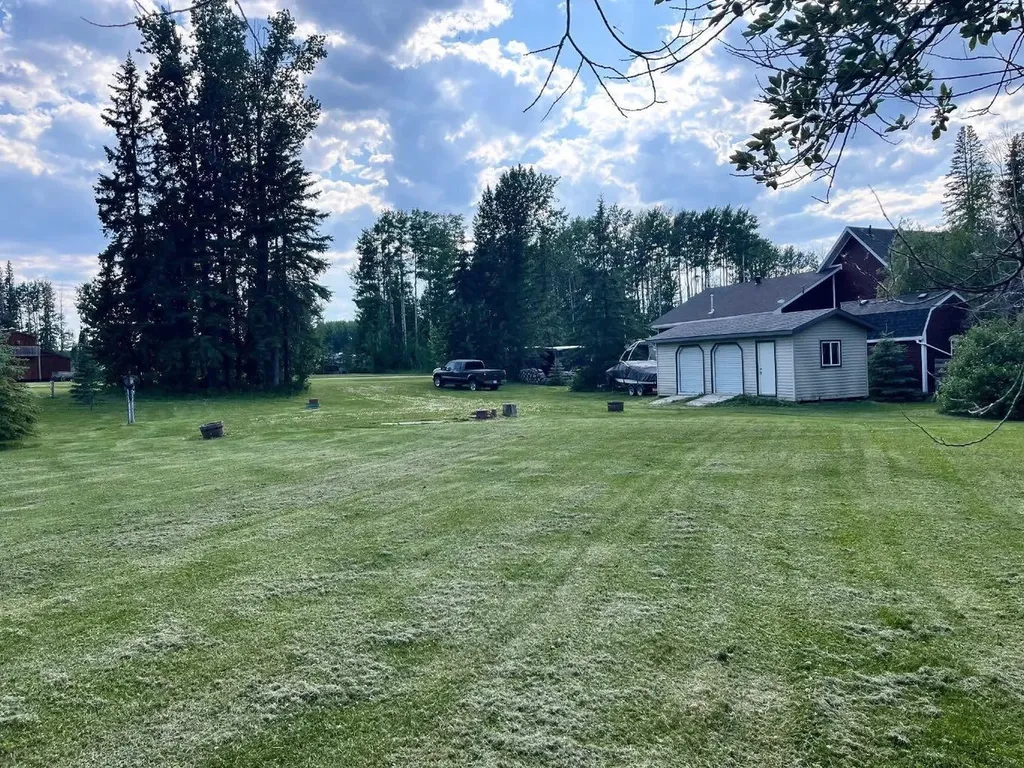 140 465015 Range Road 63a Buck Lake AB T0C 0T0