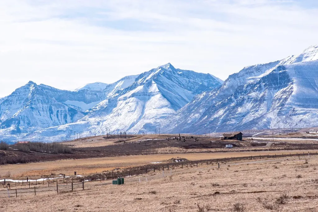 2 Paradise Drive Rural Cardston County AB T0K 2M0