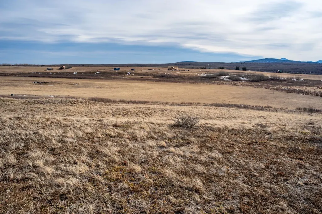 2 Paradise Drive Rural Cardston County AB T0K 2M0