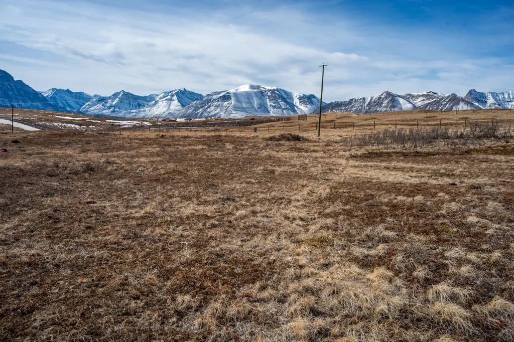2 Paradise Drive Rural Cardston County AB T0K 2M0