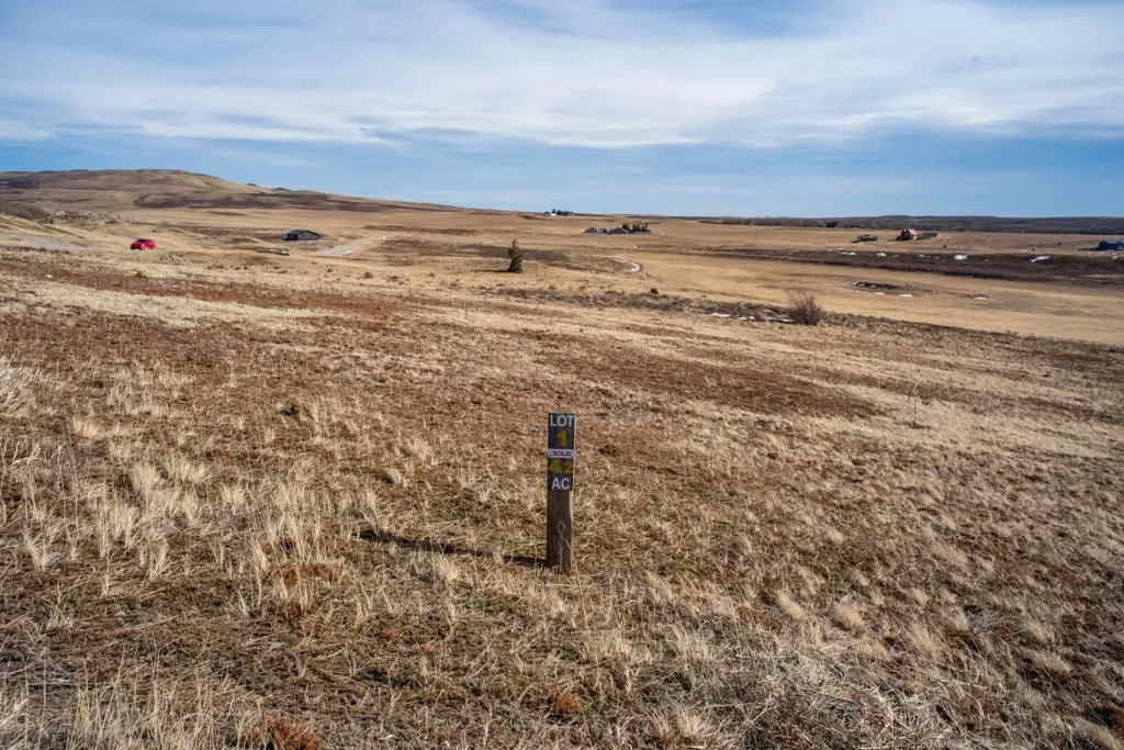 2 Paradise Drive Rural Cardston County AB T0K 2M0