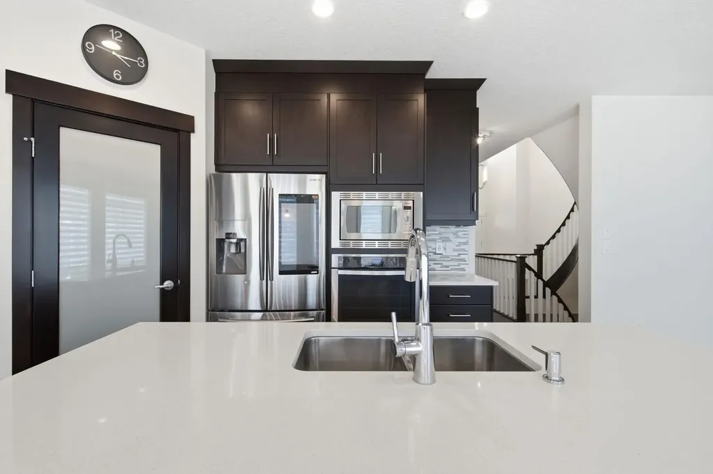101 Evansborough Green NW Calgary AB T3P 0M8