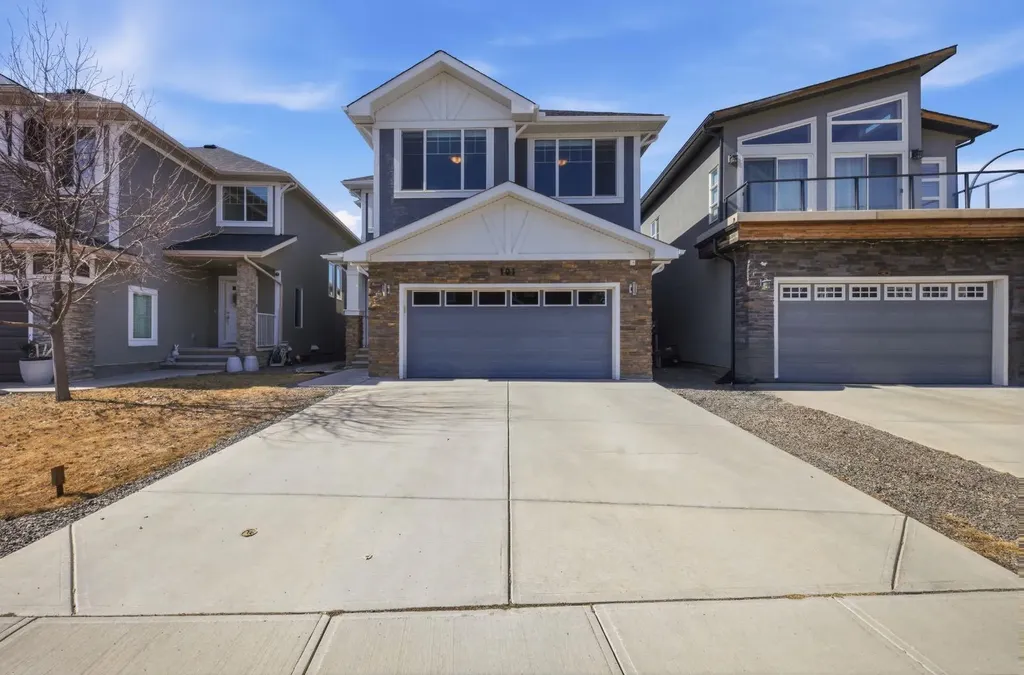 101 Evansborough Green NW Calgary AB T3P 0M8