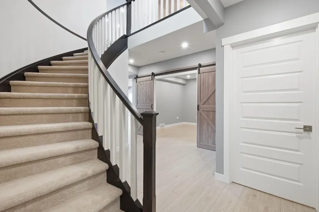 101 Evansborough Green NW Calgary AB T3P 0M8