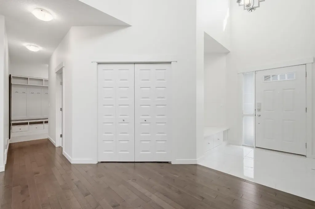 101 Evansborough Green NW Calgary AB T3P 0M8