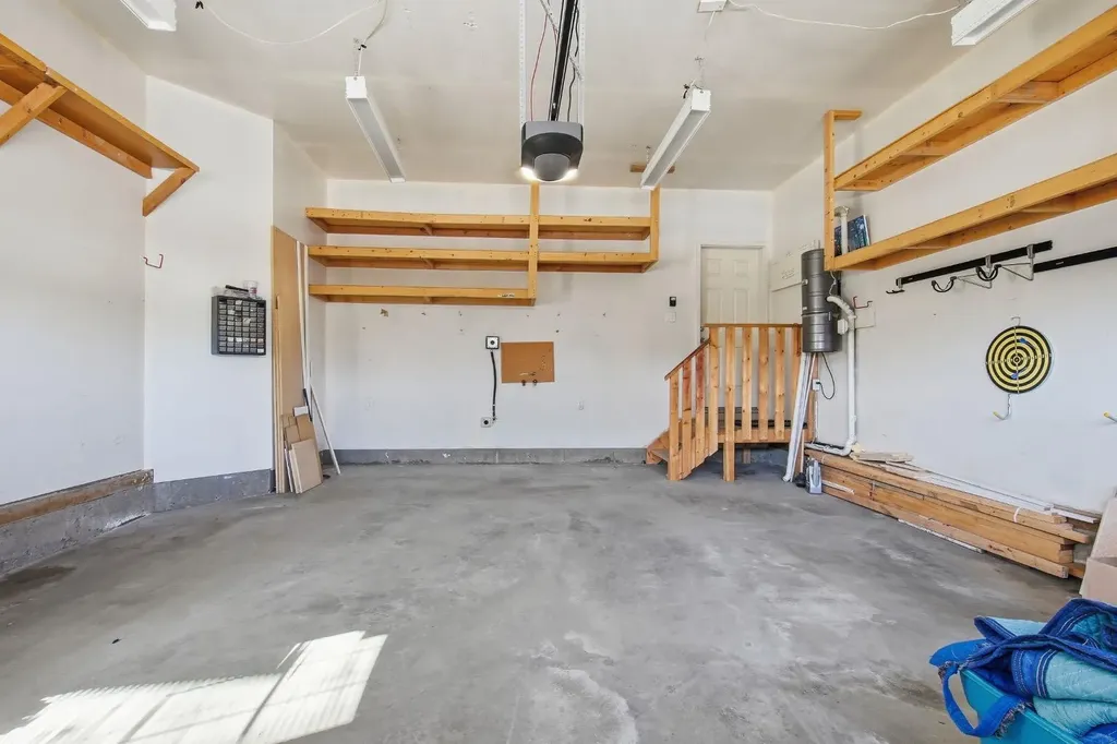 101 Evansborough Green NW Calgary AB T3P 0M8
