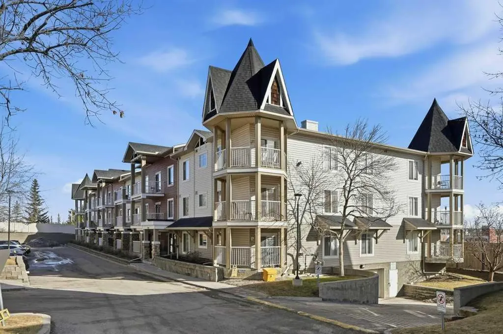 70 Panamount Drive NW Calgary AB T3K5Z1