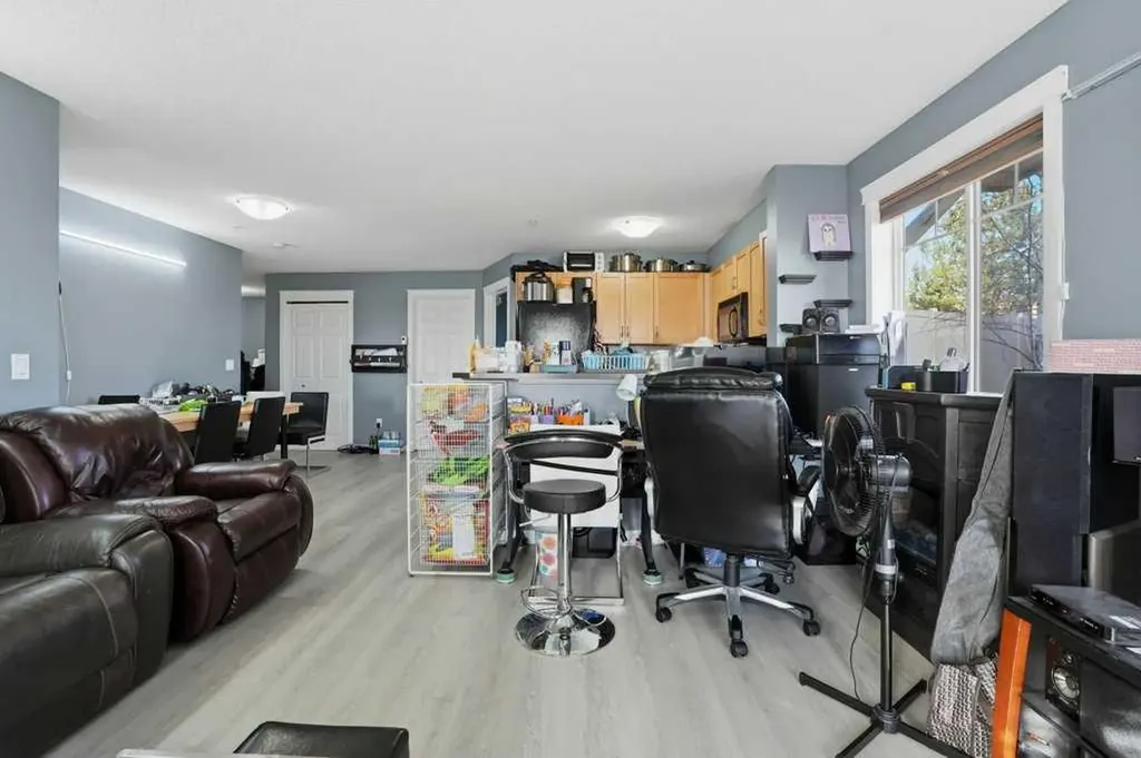 70 Panamount Drive NW Calgary AB T3K5Z1