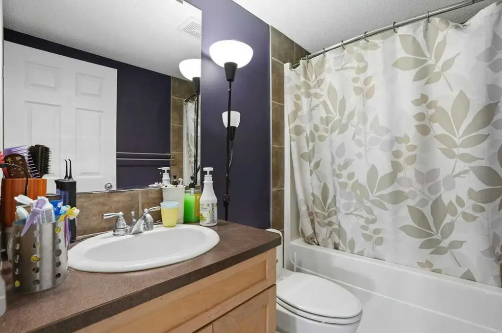 70 Panamount Drive NW Calgary AB T3K5Z1